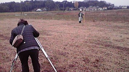 [ʐ^/2011N128_̔_̗lq]